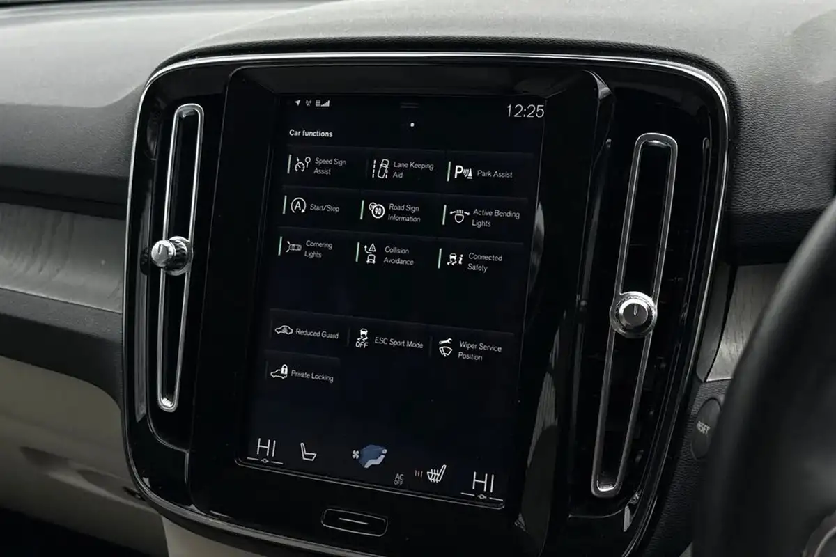 2020-volvo-xc40-20-t4-inscription-pro-big-45