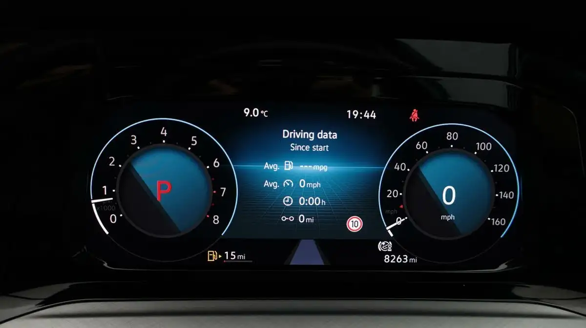 2020-volkswagen-golf-15-etsi-life-150ps-hatchback-big-10