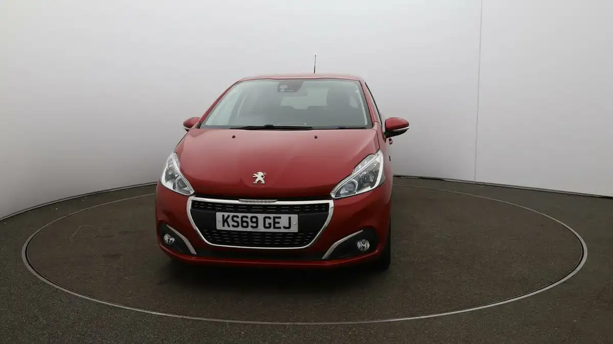 2019-peugeot-208-15-bluehdi-tech-edition-big-37