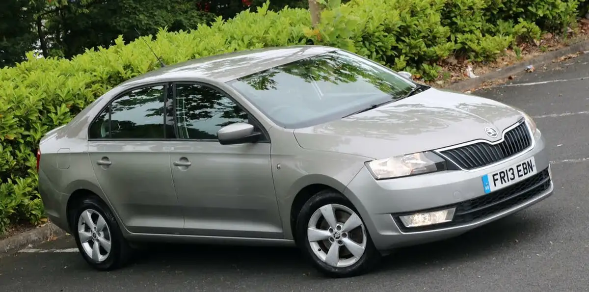 2013-skoda-rapid-14-se-big-13