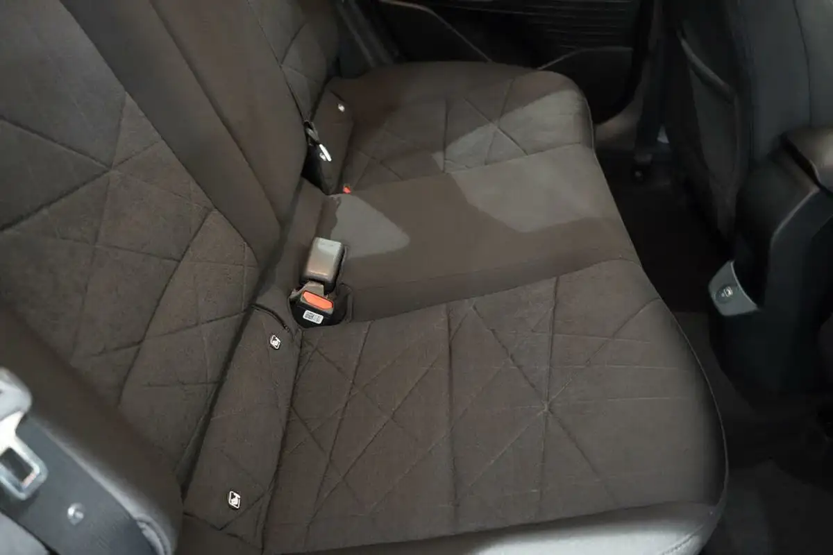 2024-hyundai-bayon-10-t-gdi-premium-100ps-48-volt-mhev-big-13