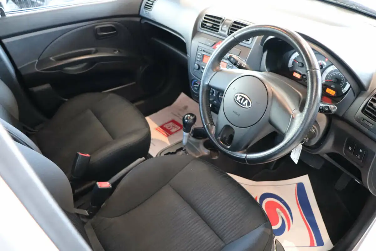 2011-kia-picanto-11-picanto-2-auto-big-15