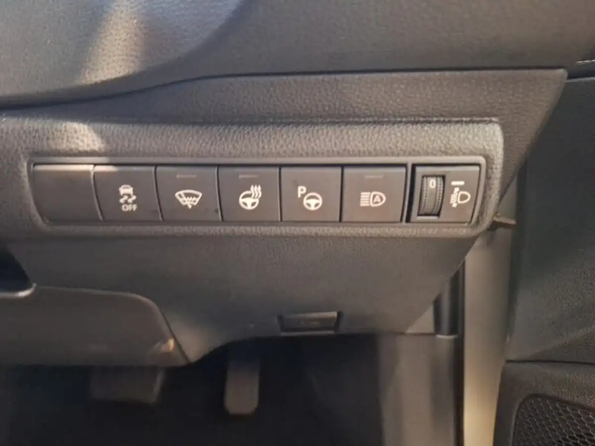 2021-suzuki-swace-18-sz5-big-18