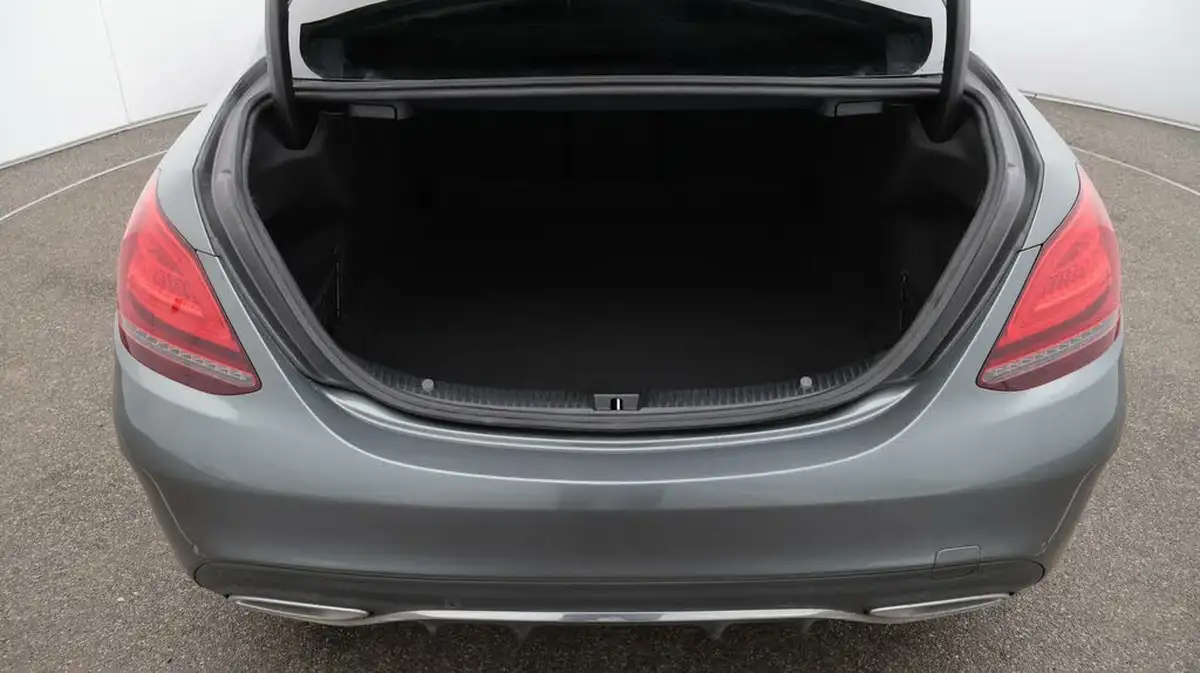 2020-mercedes-benz-c-class-20d-c300d-amg-line-edition-244ps-premium-saloon-4d-big-17
