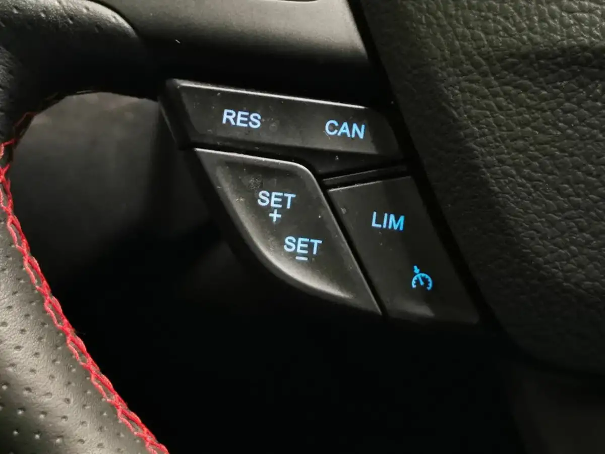 2019-ford-kuga-20tdci-st-line-edition-150ps-ss-big-26