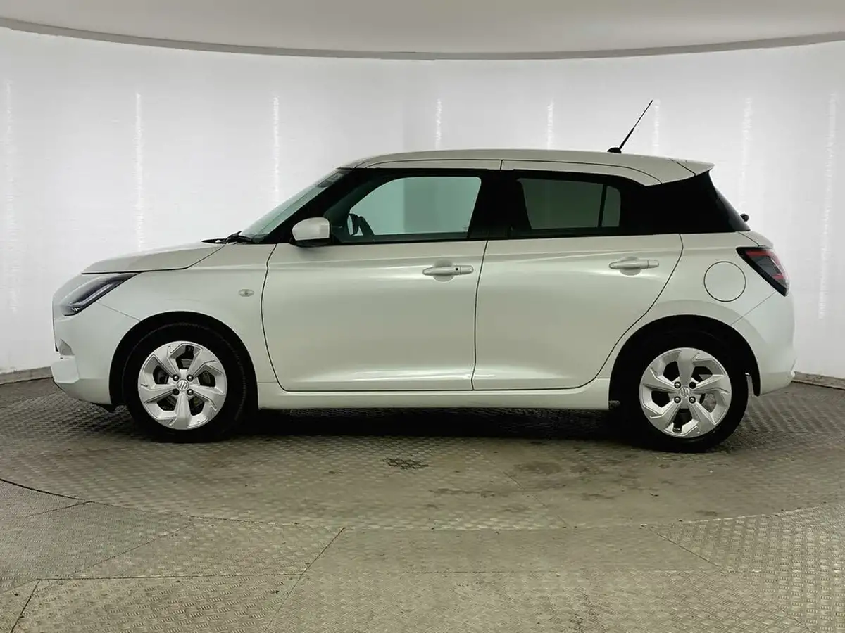 2024-suzuki-swift-12-motion-big-3