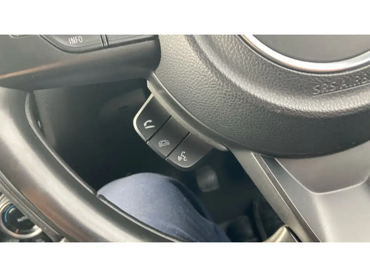 2018-suzuki-swift-10-boosterjet-sz5-111ps-shvs-big-24