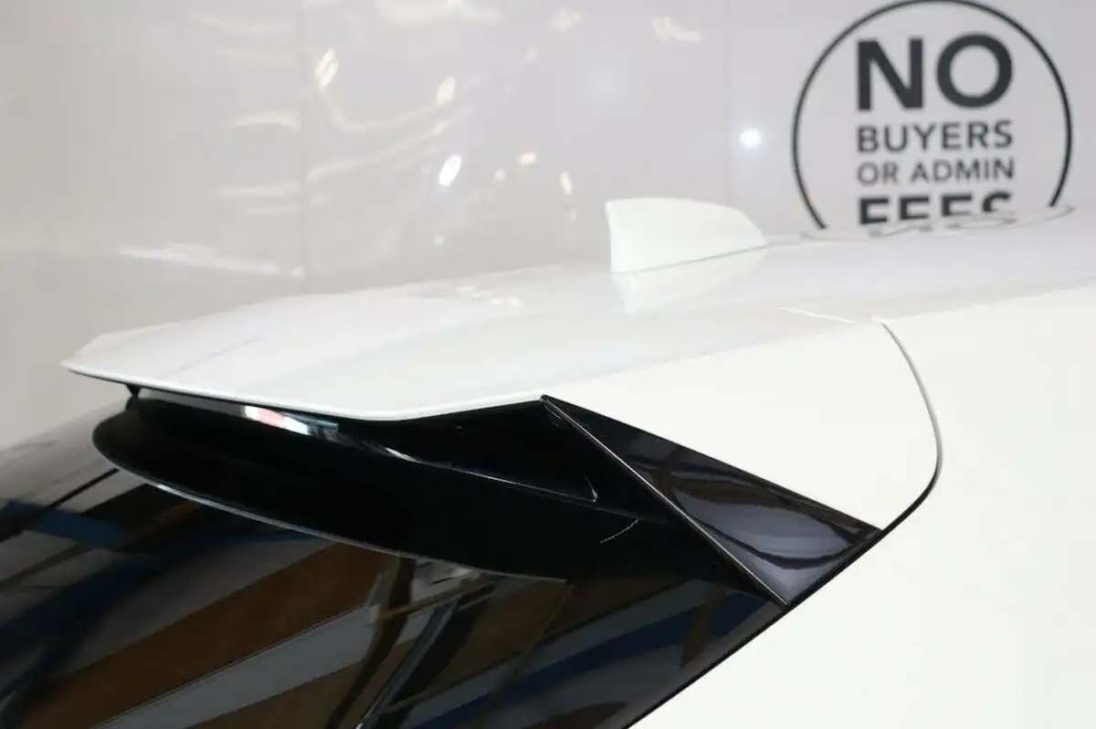2019-jaguar-i-pace-ev400-se-big-5