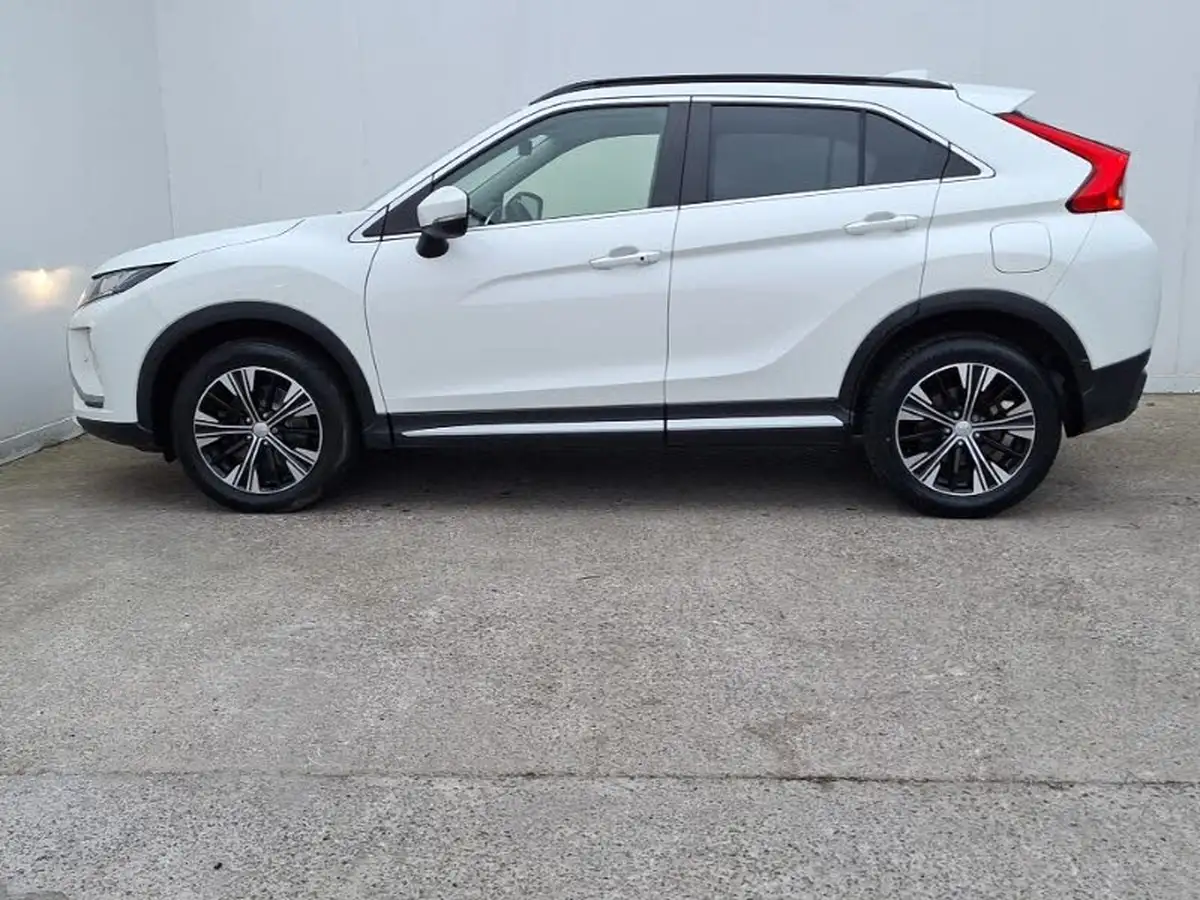 2018-mitsubishi-eclipse-cross-15-3-big-3