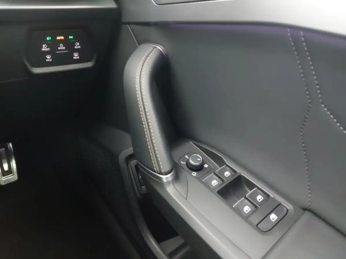 2021-cupra-formentor-14-e-hybrid-vz2-big-11