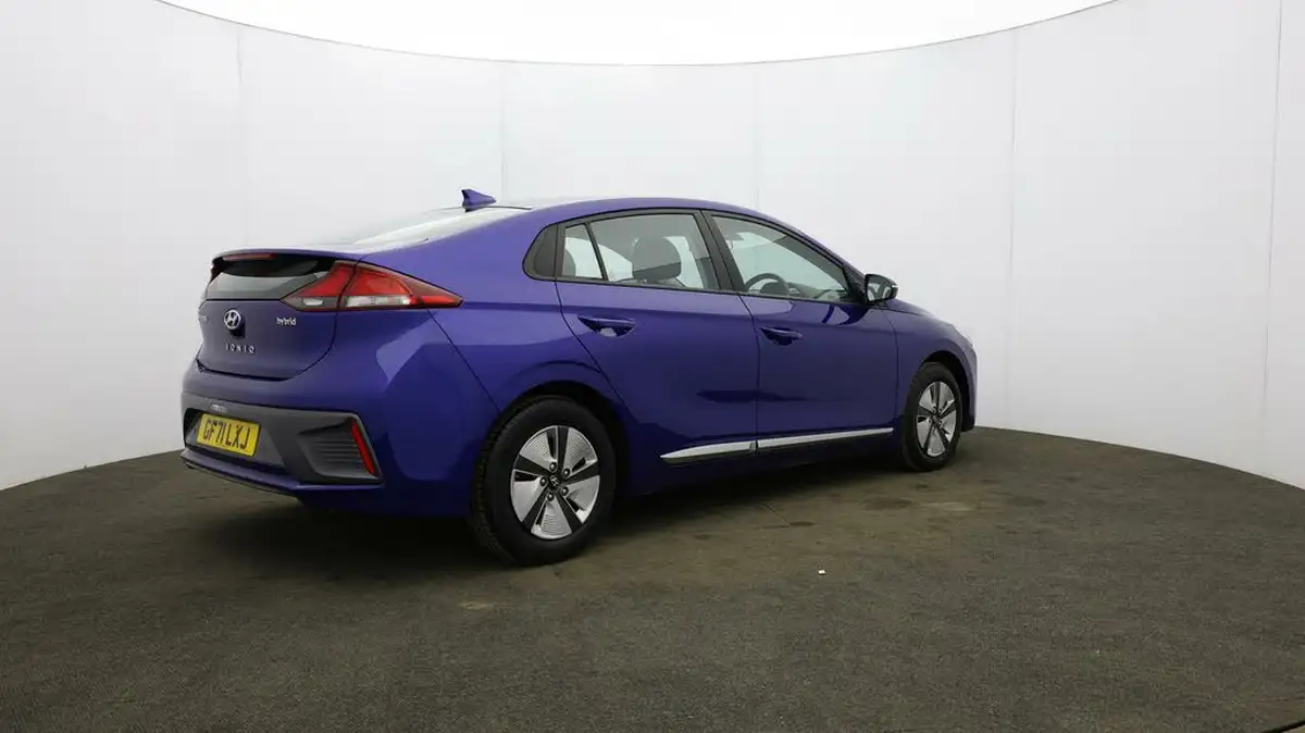 2021-hyundai-ioniq-16-gdi-premium-se-hybrid-big-56