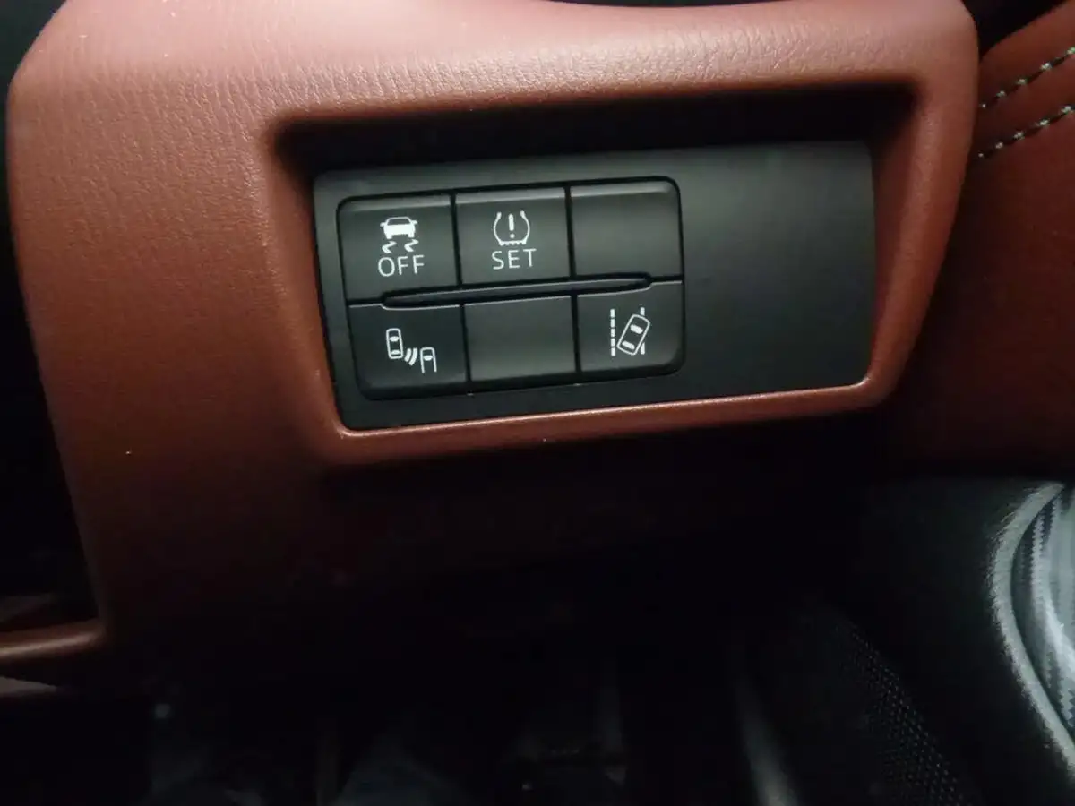 2018-mazda-mx-5-20-sport-rf-auto-big-29