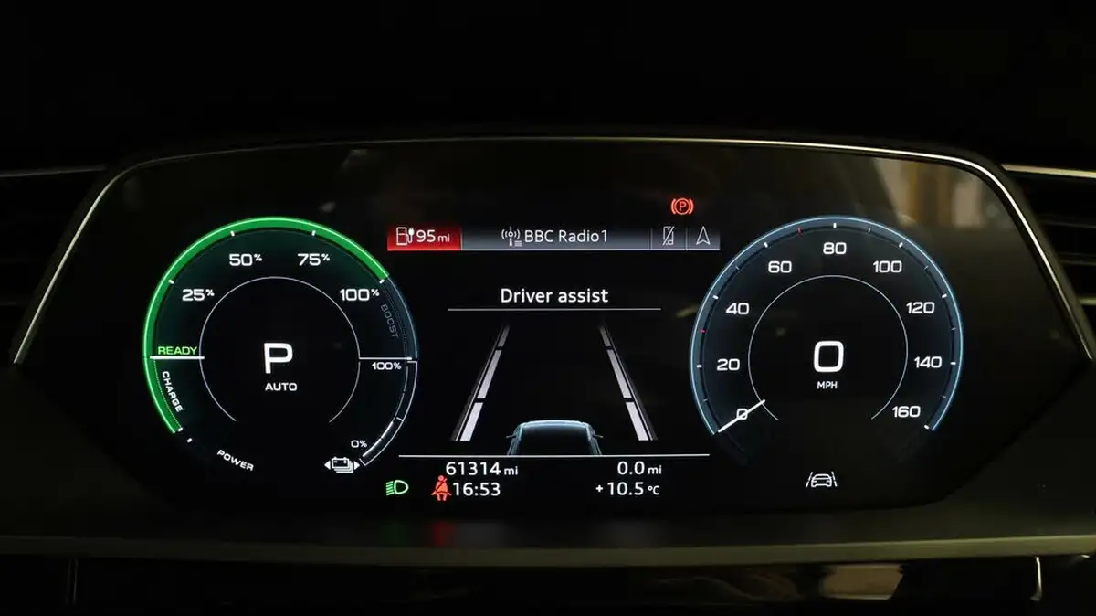 2019-audi-e-tron-55e-big-9