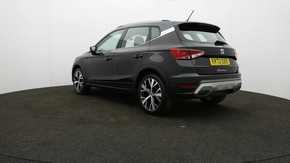 2022-seat-arona-10-tsi-xperience-lux-big-4