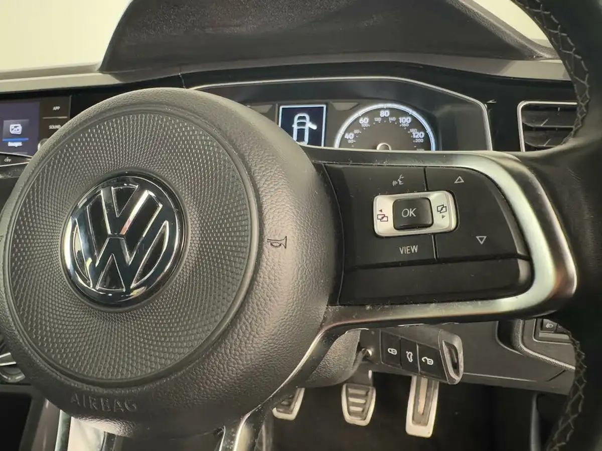 2019-volkswagen-polo-10-tsi-r-line-115ps-big-30
