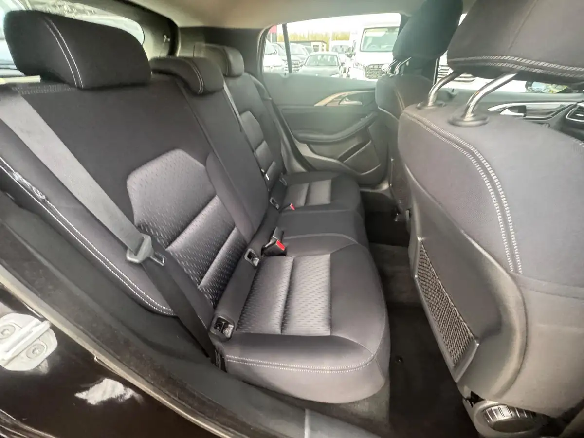 2017-infiniti-q30-16-se-122ps-business-pack-big-20