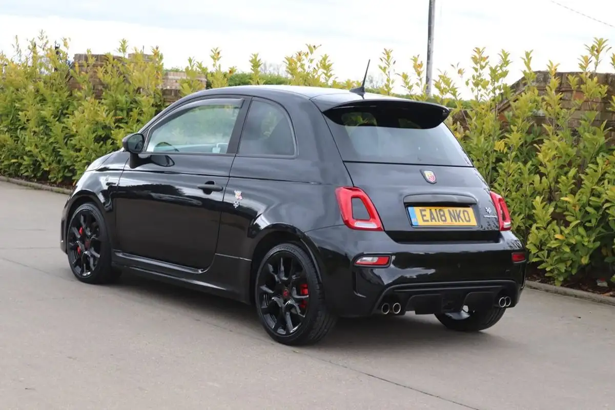 2018-abarth-595-14-tjet-competizione-big-12