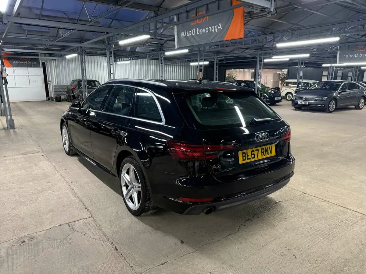 2018-audi-a4-avant-14-tfsi-s-line-tronic-big-10