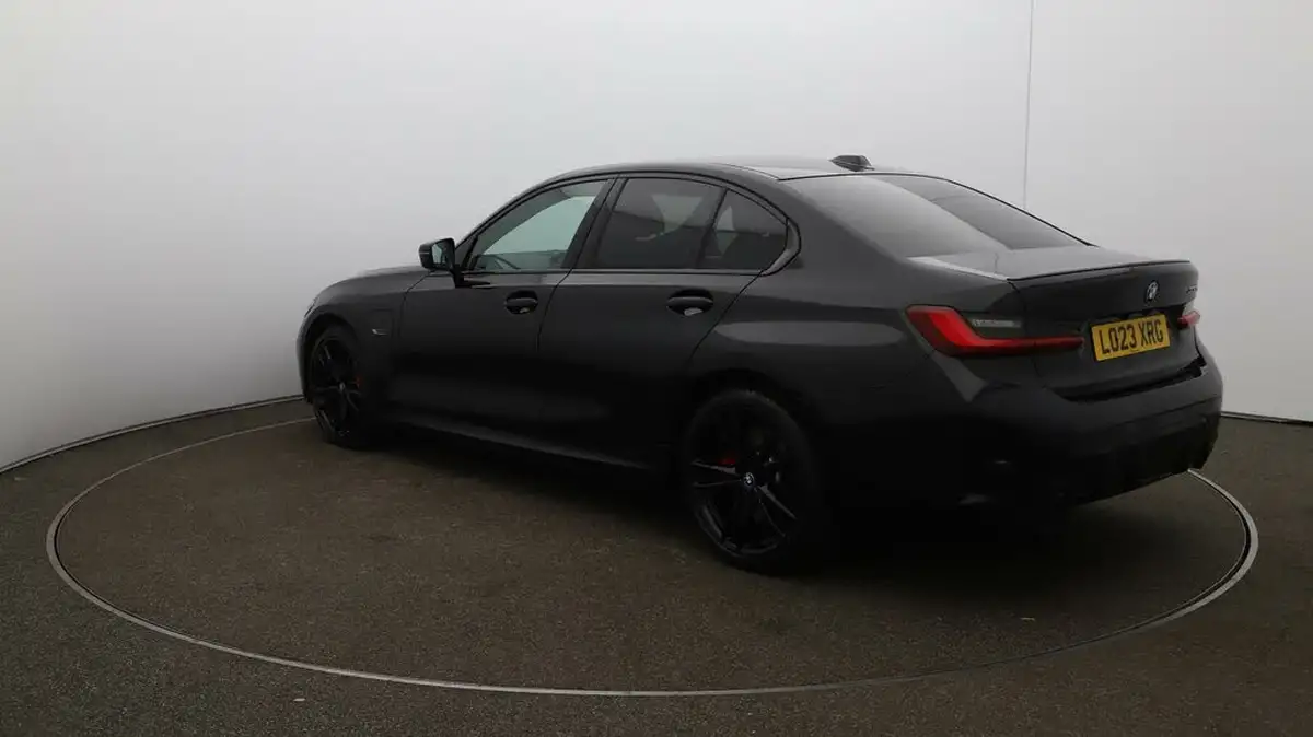 2023-bmw-3-series-20-330e-m-sport-saloon-4d-big-62