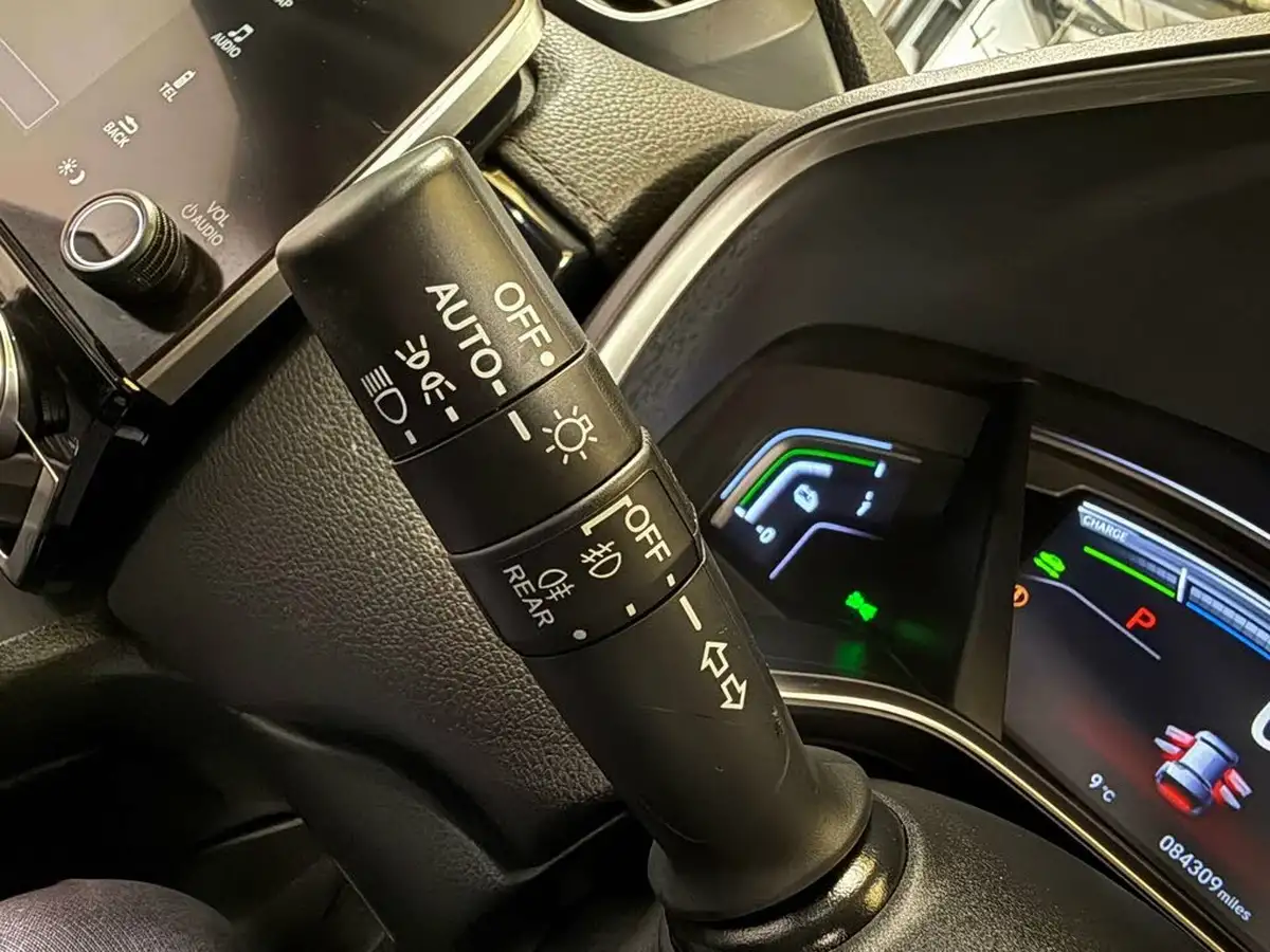 2019-honda-cr-v-20-i-mmd-se-4wd-big-23