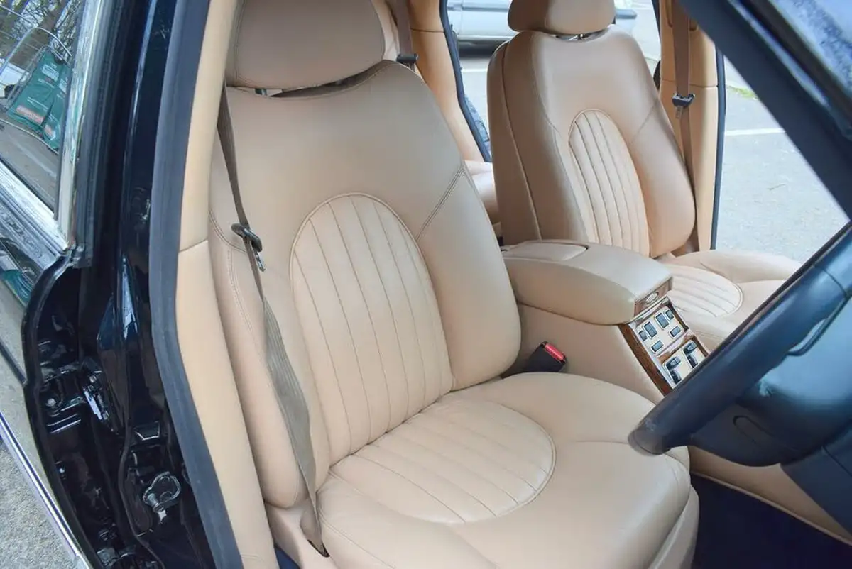 2000-bentley-arnage-68-red-label-big-14