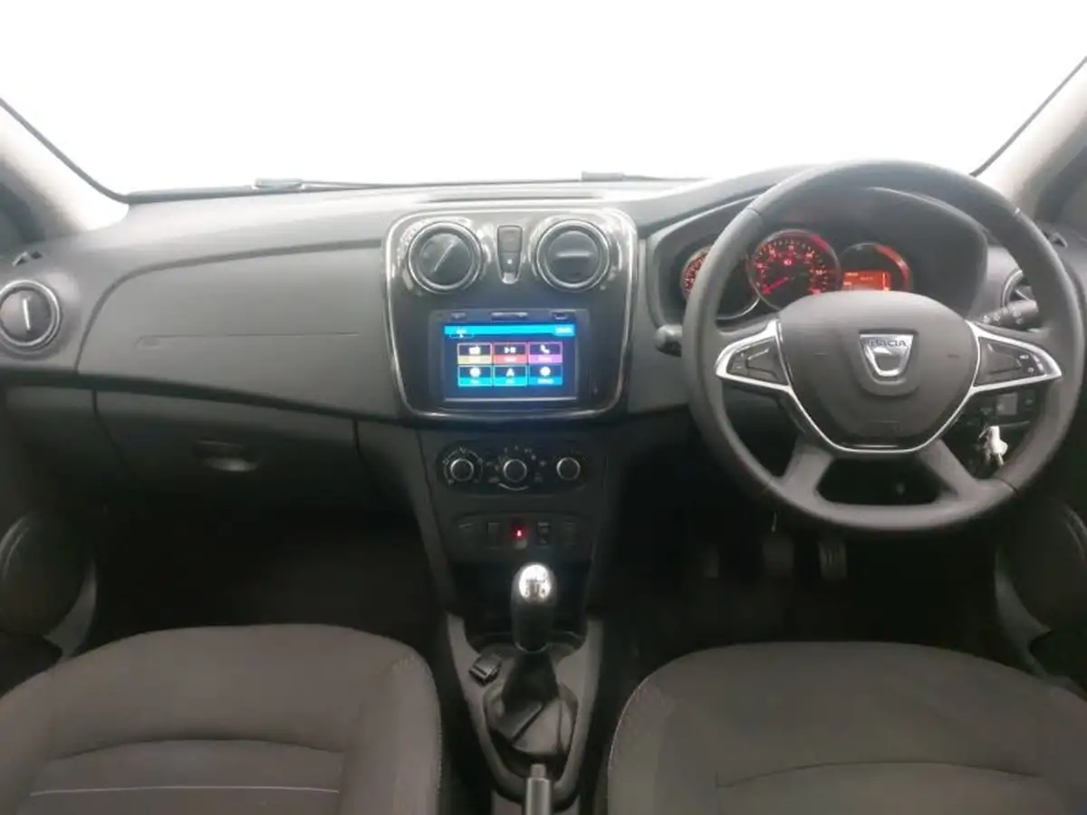 2020-dacia-sandero-09-tce-comfort-big-2
