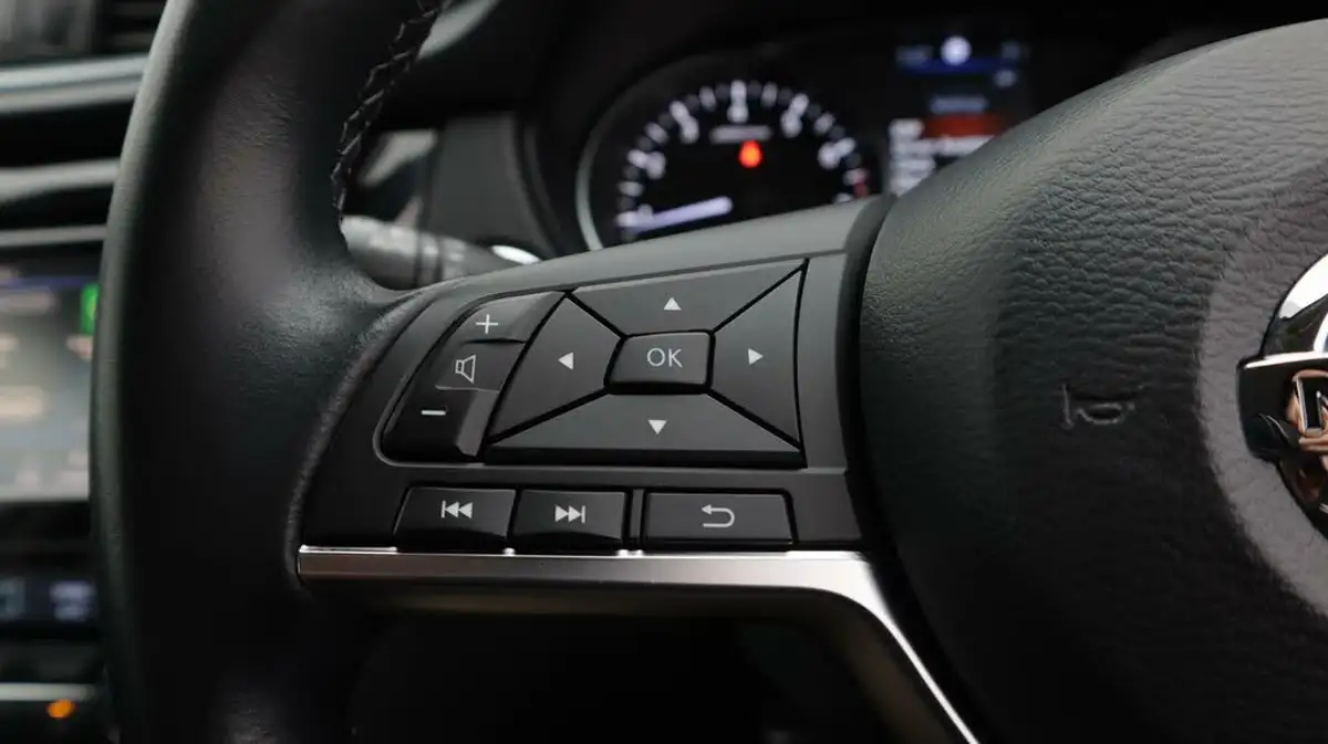 2020-nissan-qashqai-13-dig-t-n-connecta-140ps-big-23