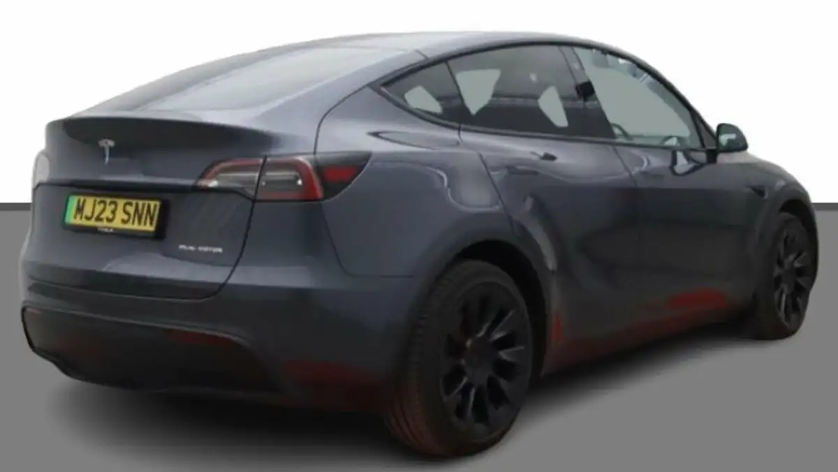 2023-tesla-model-y-e-long-range-big-3