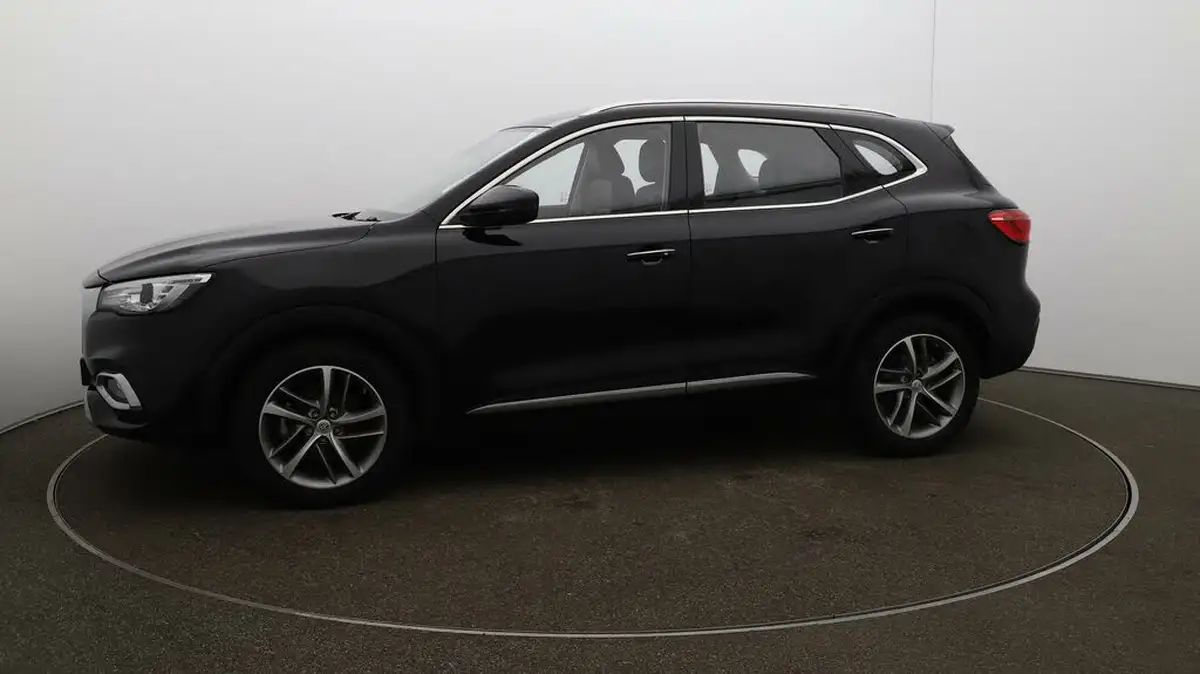 2022-mg-hs-15t-gdi-excite-162ps-big-62