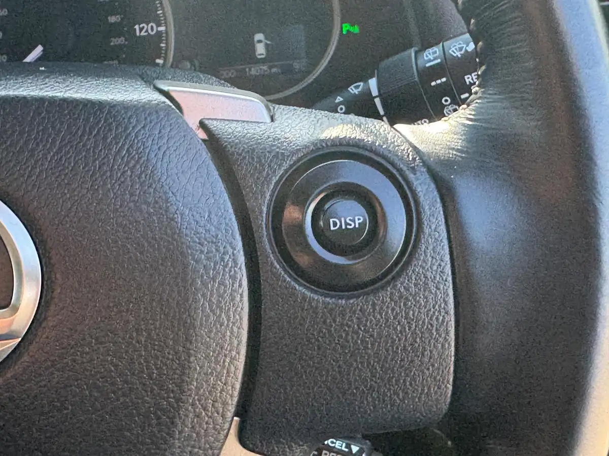 2017-lexus-ct-200h-big-50