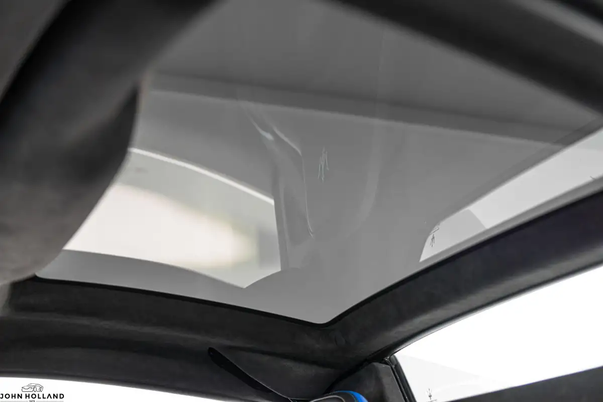 2023-maserati-mc20-30-no-trim-big-39