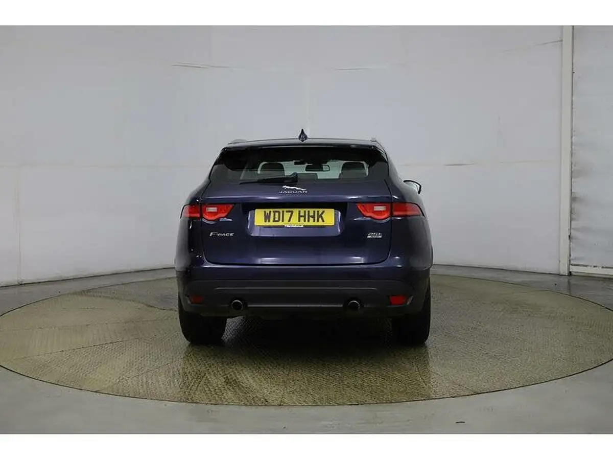 2017-jaguar-f-pace-20i-portfolio-250ps-1997cc-big-6