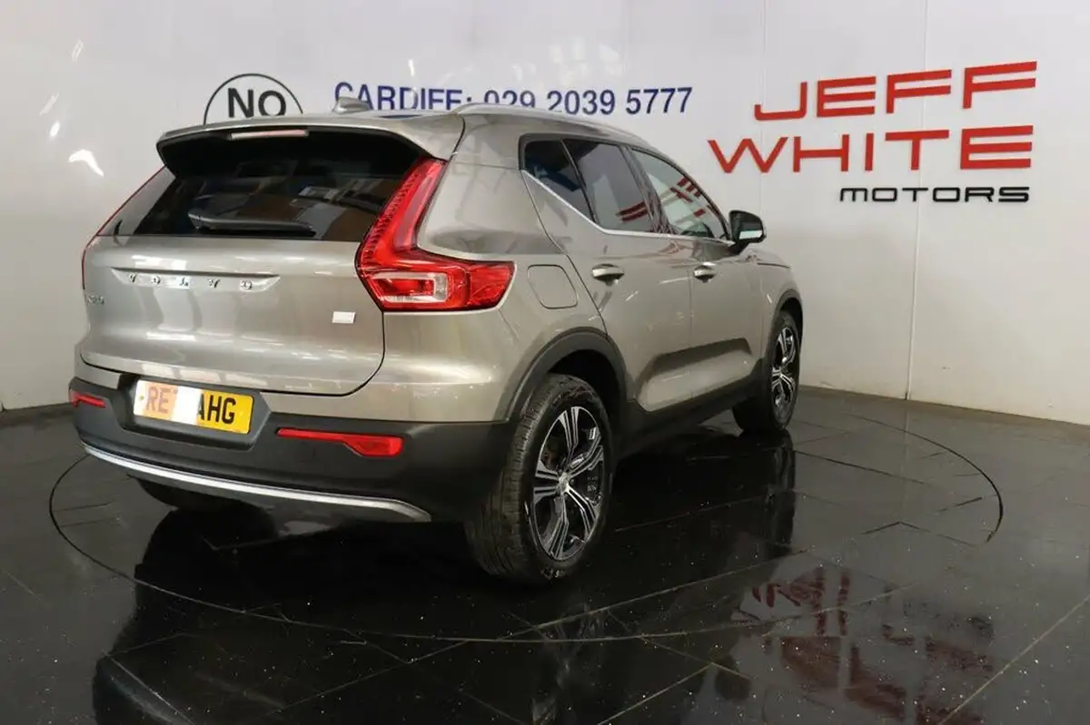 2021-volvo-xc40-15-t4-inscription-208bhp-big-4