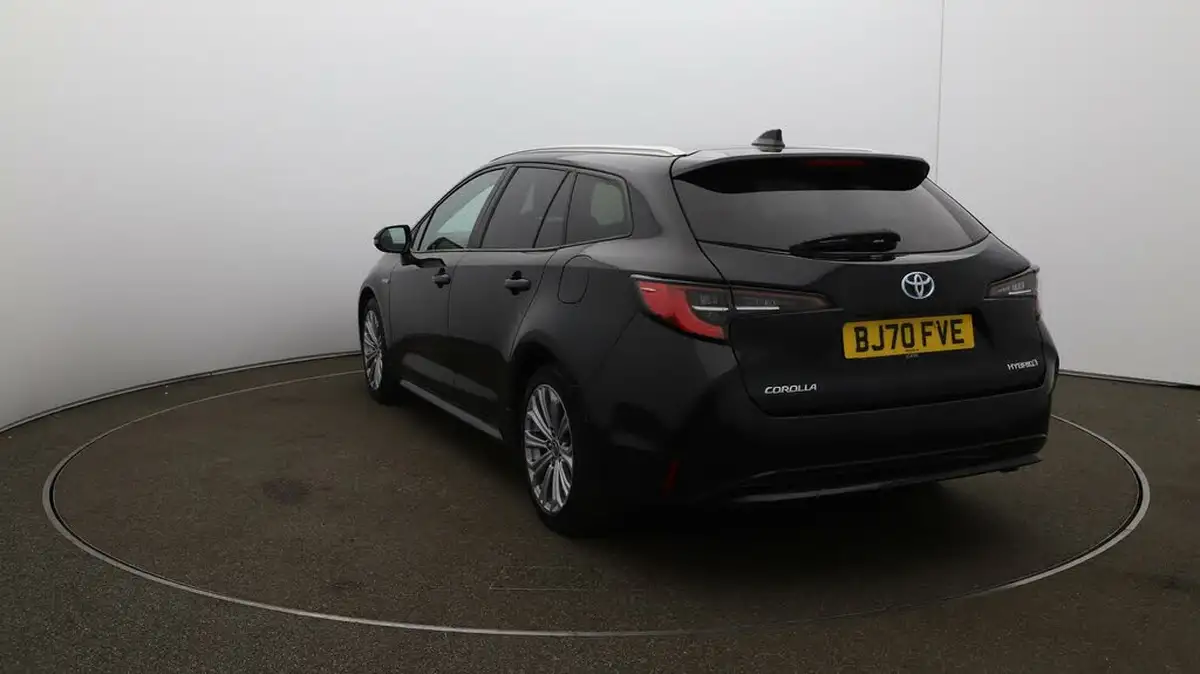 2021-toyota-corolla-18-vvt-i-design-trk-touring-sports-5d-big-53