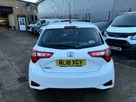 2018-toyota-yaris-15-vvt-i-icon-tech-111bhp-1496cc-small-3