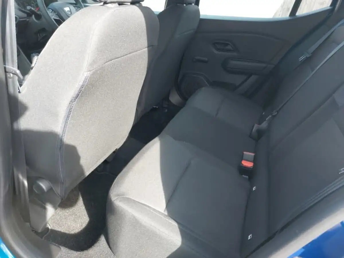 2021-dacia-sandero-10-sce-essential-big-5