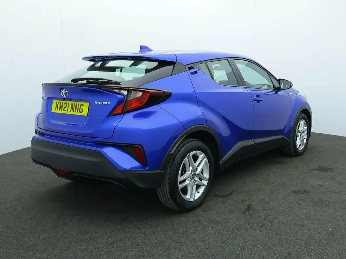 2021-toyota-c-hr-18-vvt-i-icon-big-9