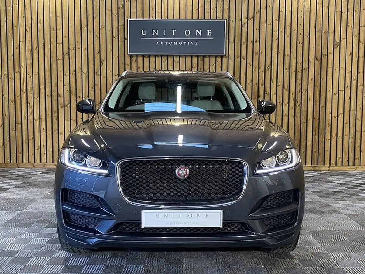 2020-jaguar-f-pace-20-i4d-portfolio-180ps-awd-auto-big-9