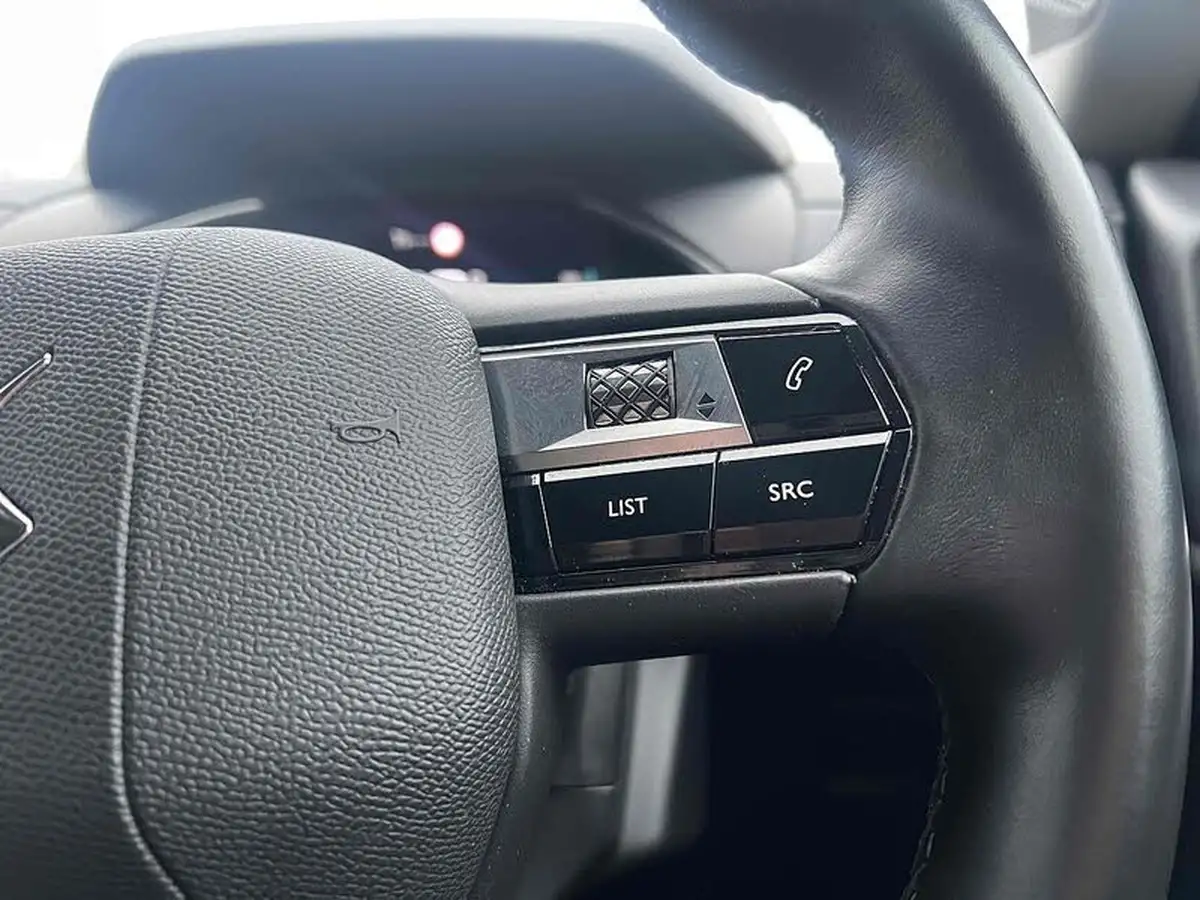 2021-ds-ds-3-crossback-e-tense-prestige-big-23