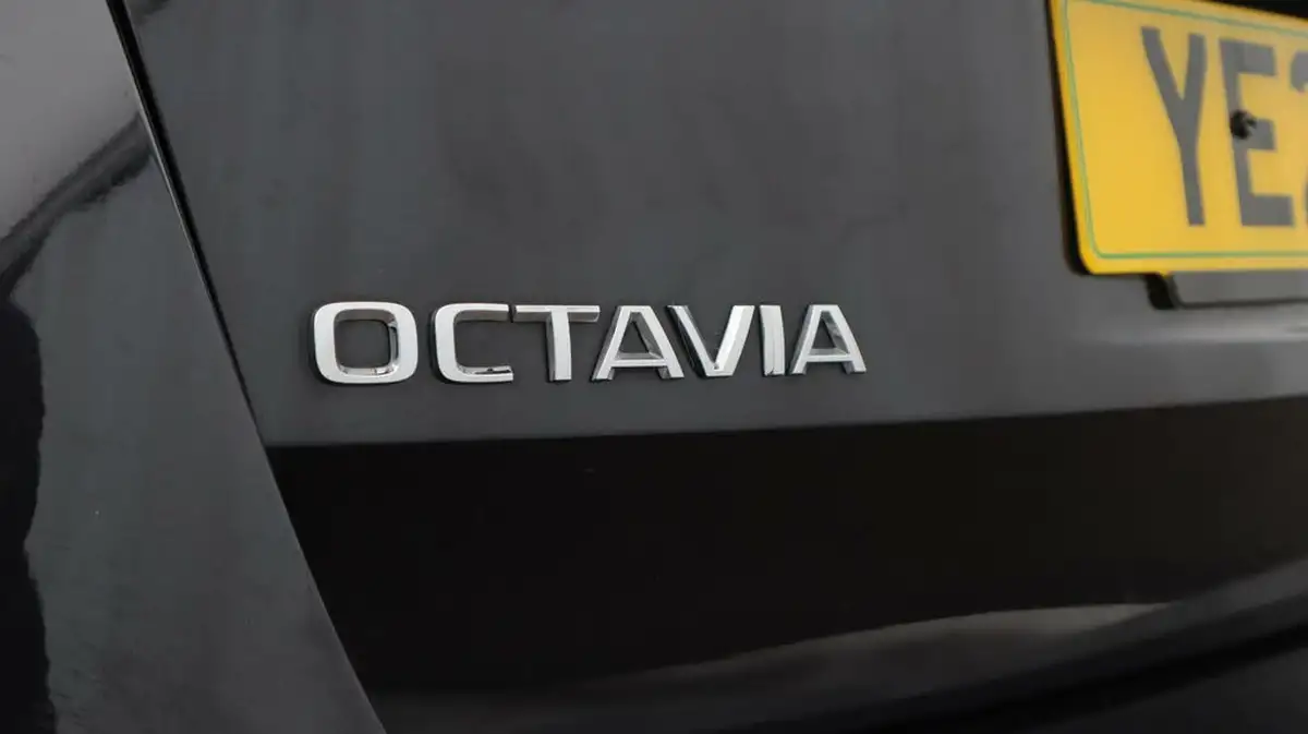 2021-skoda-octavia-15-tsi-se-l-estate-big-22
