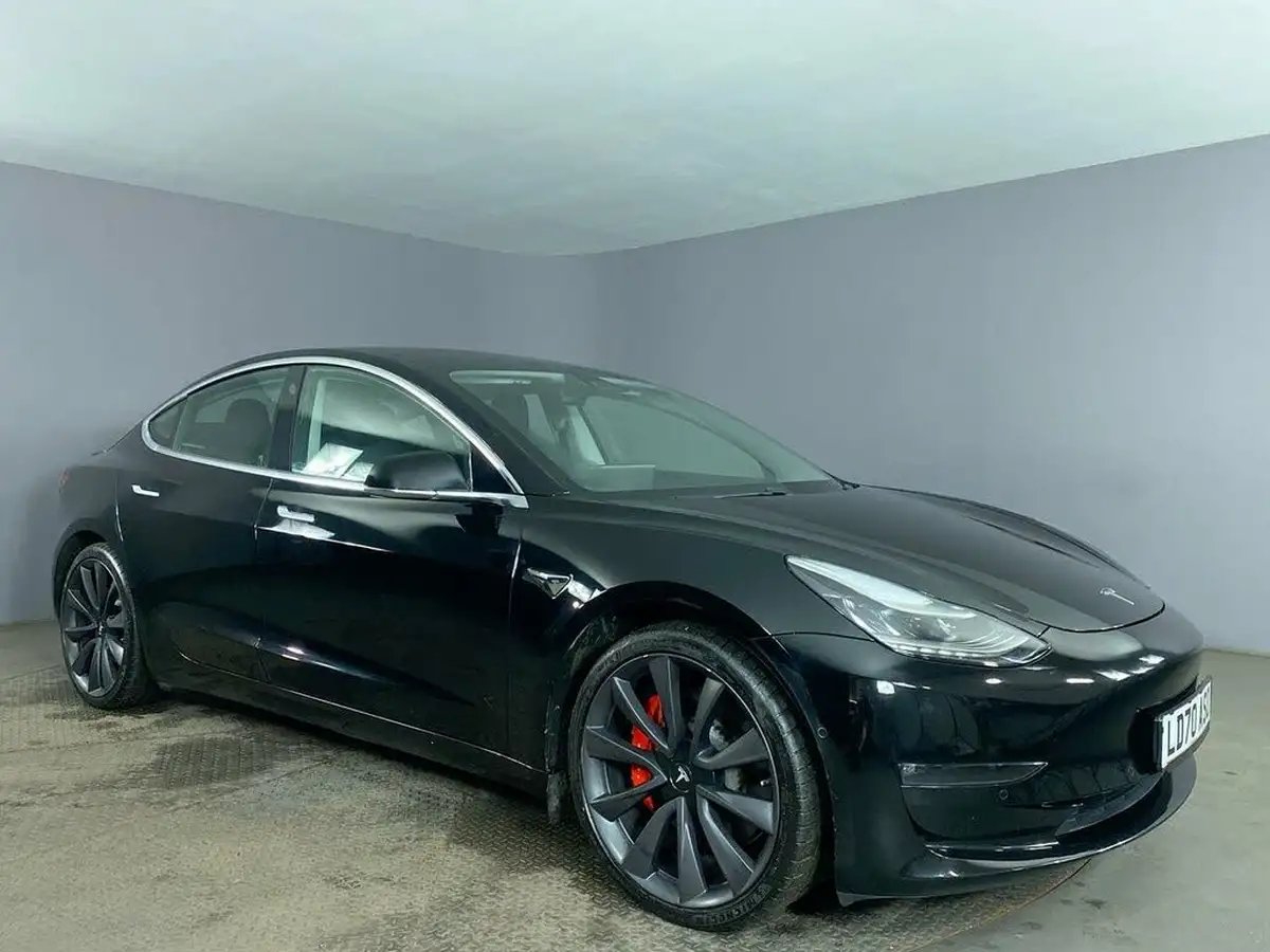 2020-tesla-model-3-e-performance-big-0