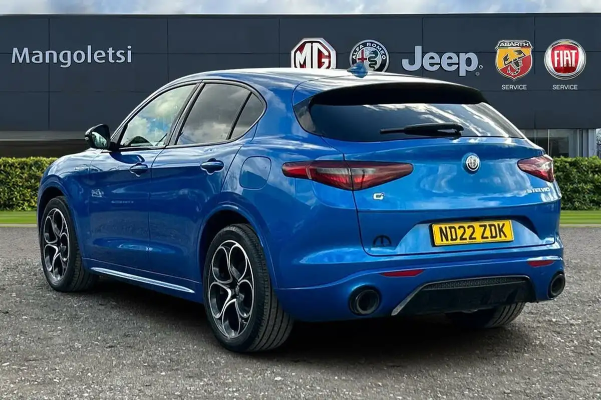 2022-alfa-romeo-stelvio-20-veloce-big-2