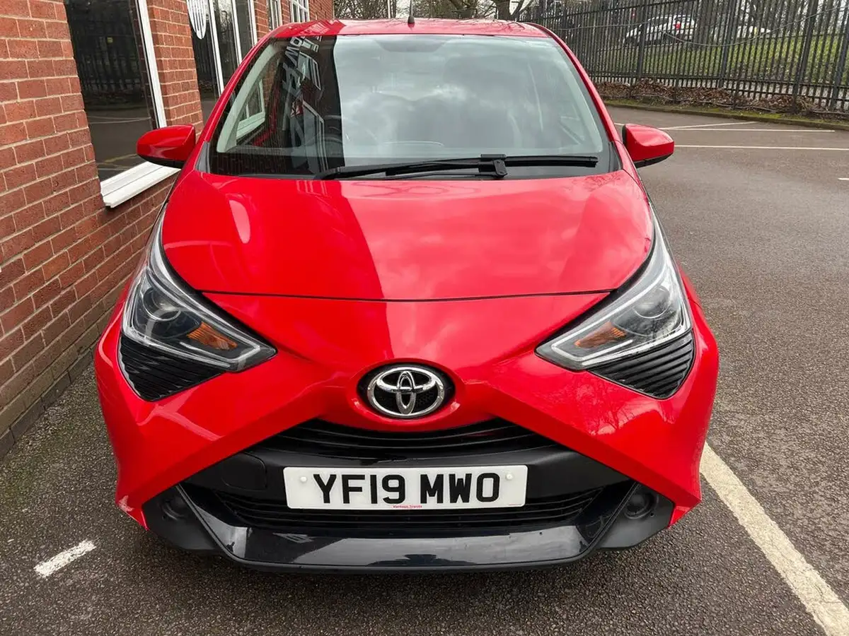 2019-toyota-aygo-10-vvt-i-x-play-big-6