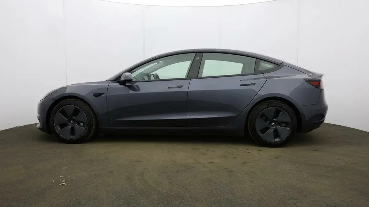 2020-tesla-model-3-e-long-range-big-60