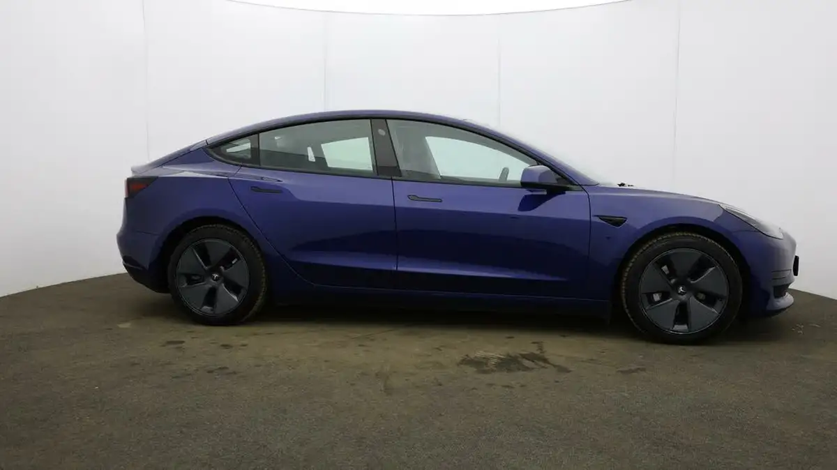 2021-tesla-model-3-e-standard-plus-big-7
