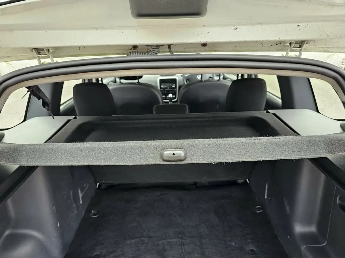 2015-dacia-duster-16-access-105bhp-big-15