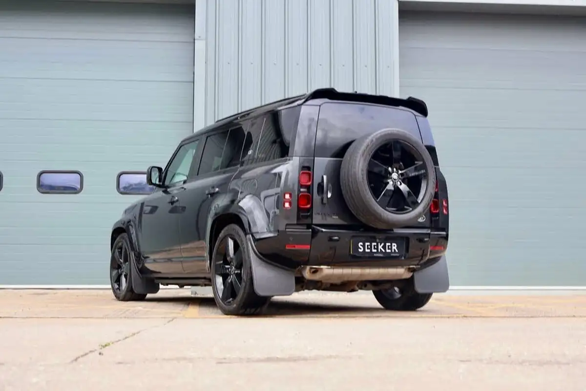 2021-land-rover-110-defender-20-p400e-x-dynamic-se-big-8