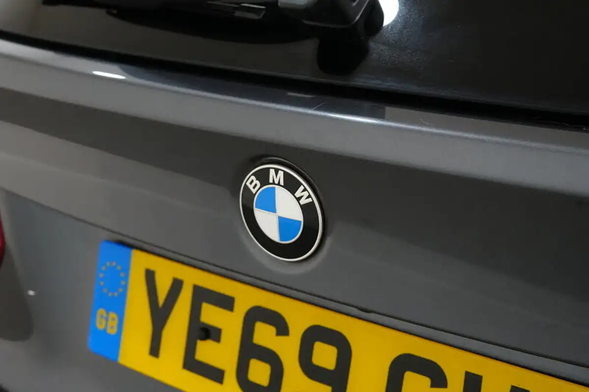 2018-bmw-3-series-20-320i-m-sport-touring-5d-auto-big-13