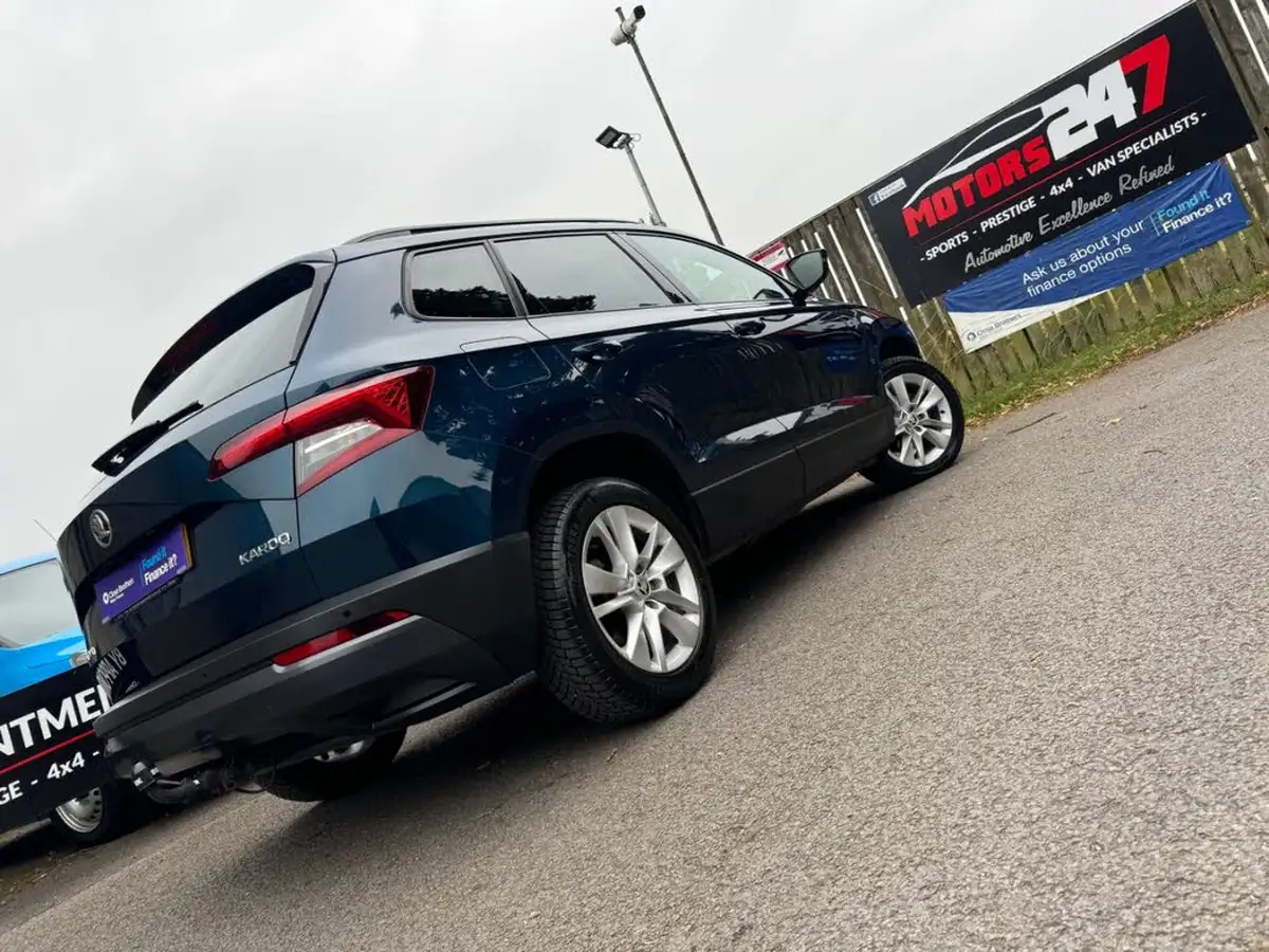 2018-skoda-karoq-15-tsi-se-technology-act-dsg-big-5