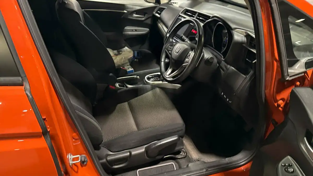 2017-honda-jazz-13-i-vtec-ex-cvt-big-6